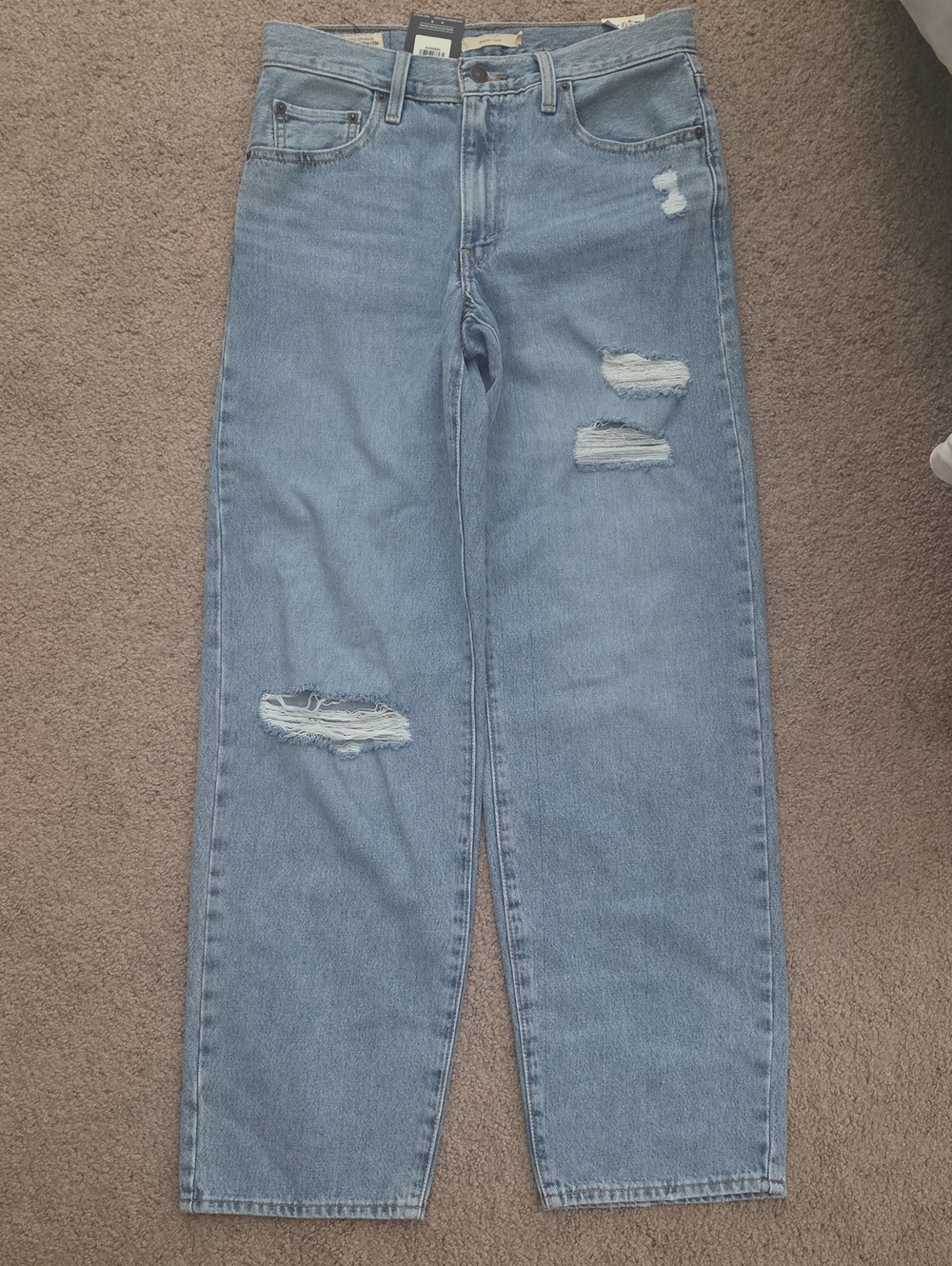 *NWT* Levi's Baggy Dad Light Blue Distressed Relaxed Jeans